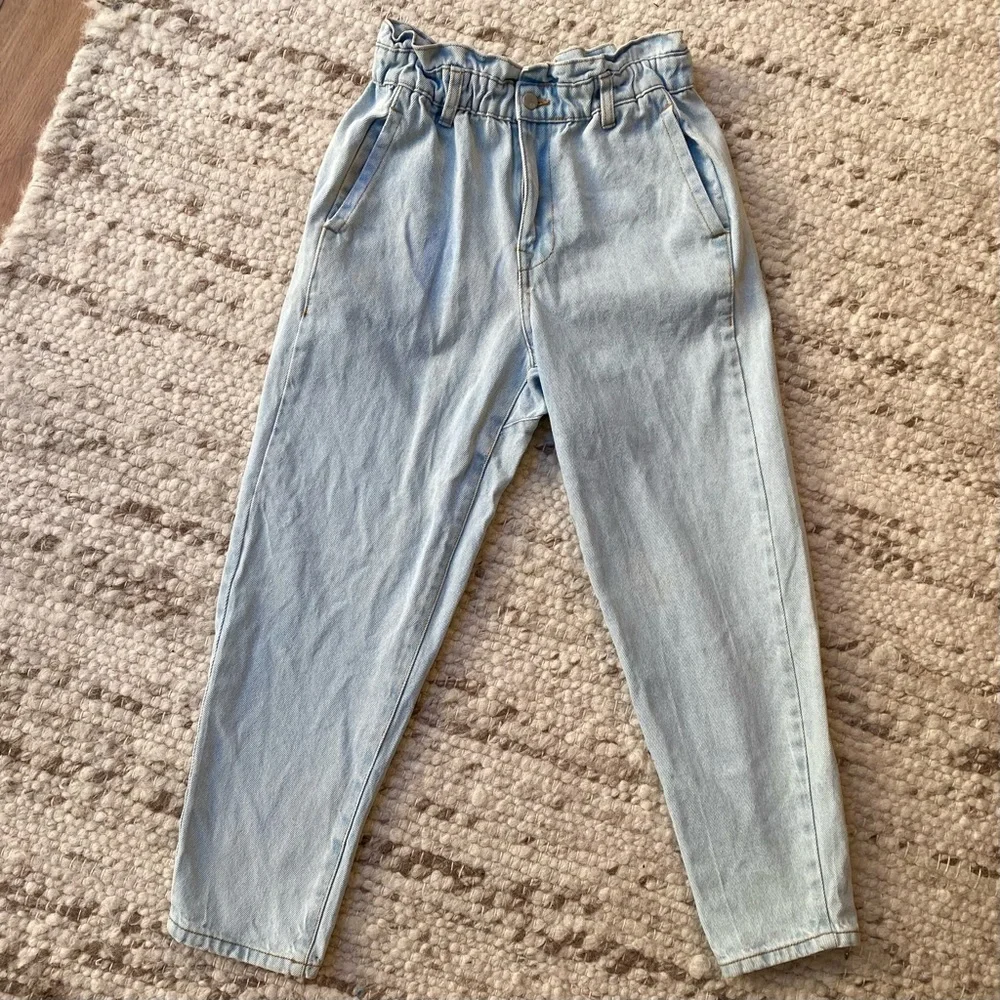 RSQ Light Wash Paperbag Waist Mom Jeans, Size 8 - Picture 2 of 7